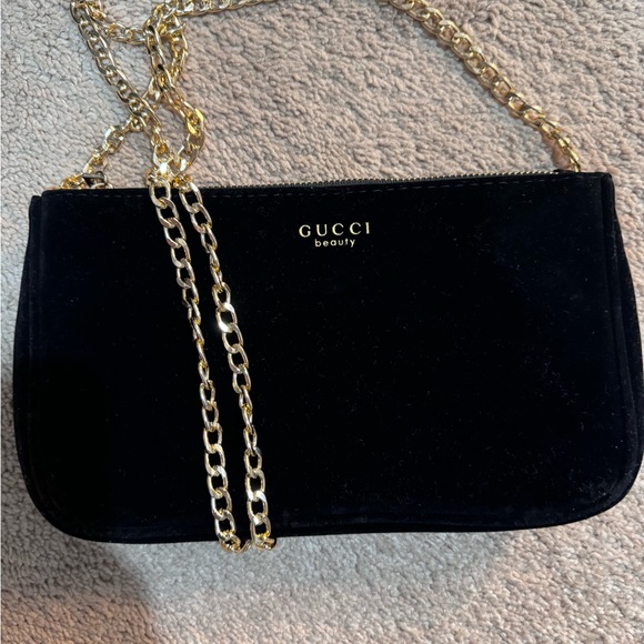 Beautiful Gucci Beauty Bundle - Picture 3 of 7